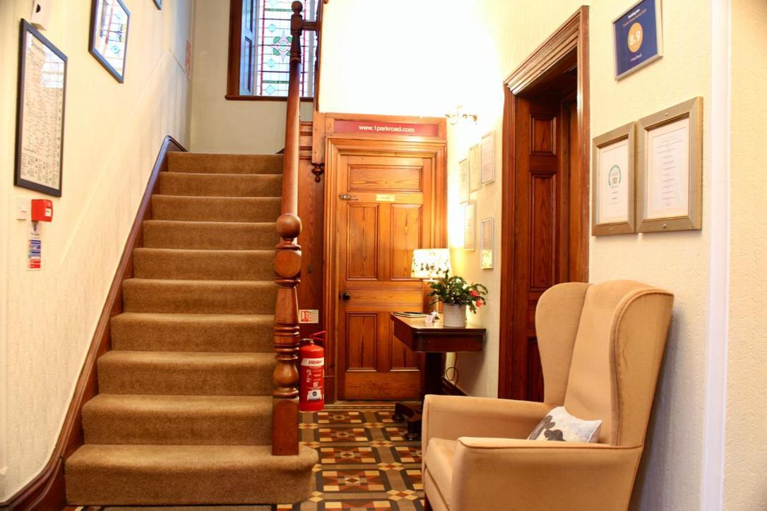 1 Park Road Bed & Breakfast วินเดอร์เมียร์ ภายนอก รูปภาพ
