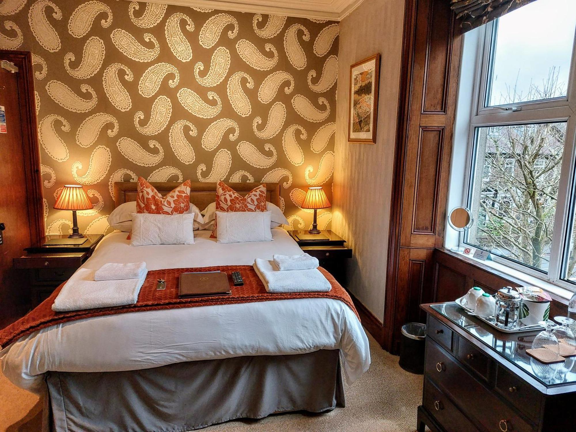 1 Park Road Bed & Breakfast วินเดอร์เมียร์ ภายนอก รูปภาพ