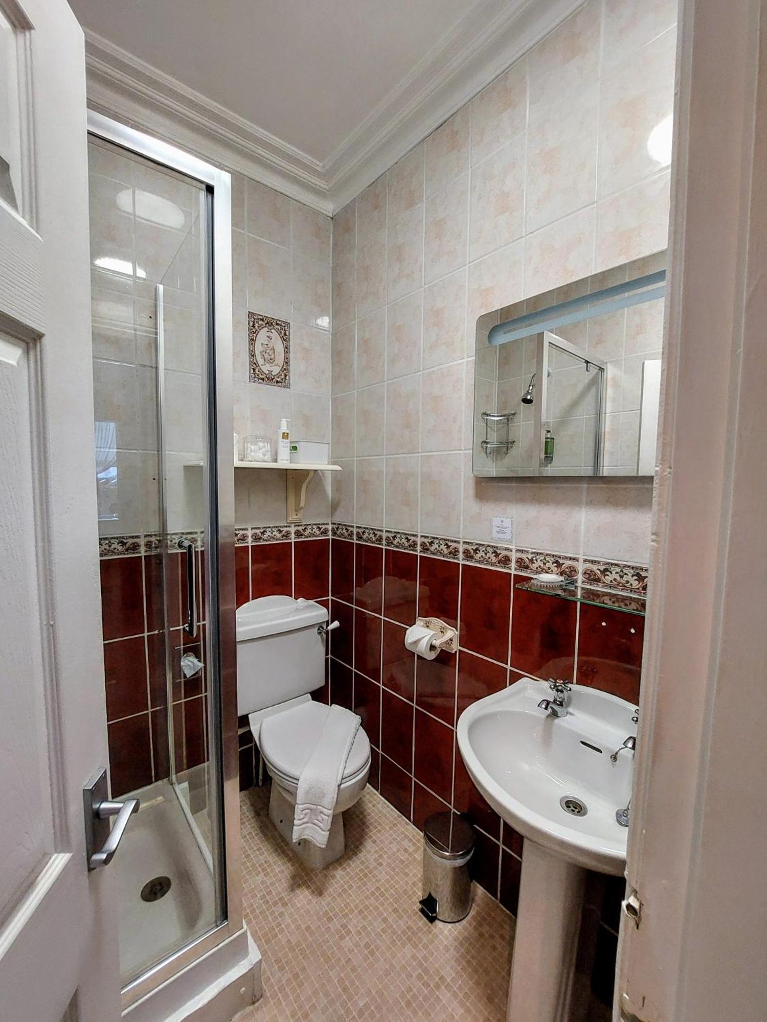 1 Park Road Bed & Breakfast วินเดอร์เมียร์ ภายนอก รูปภาพ