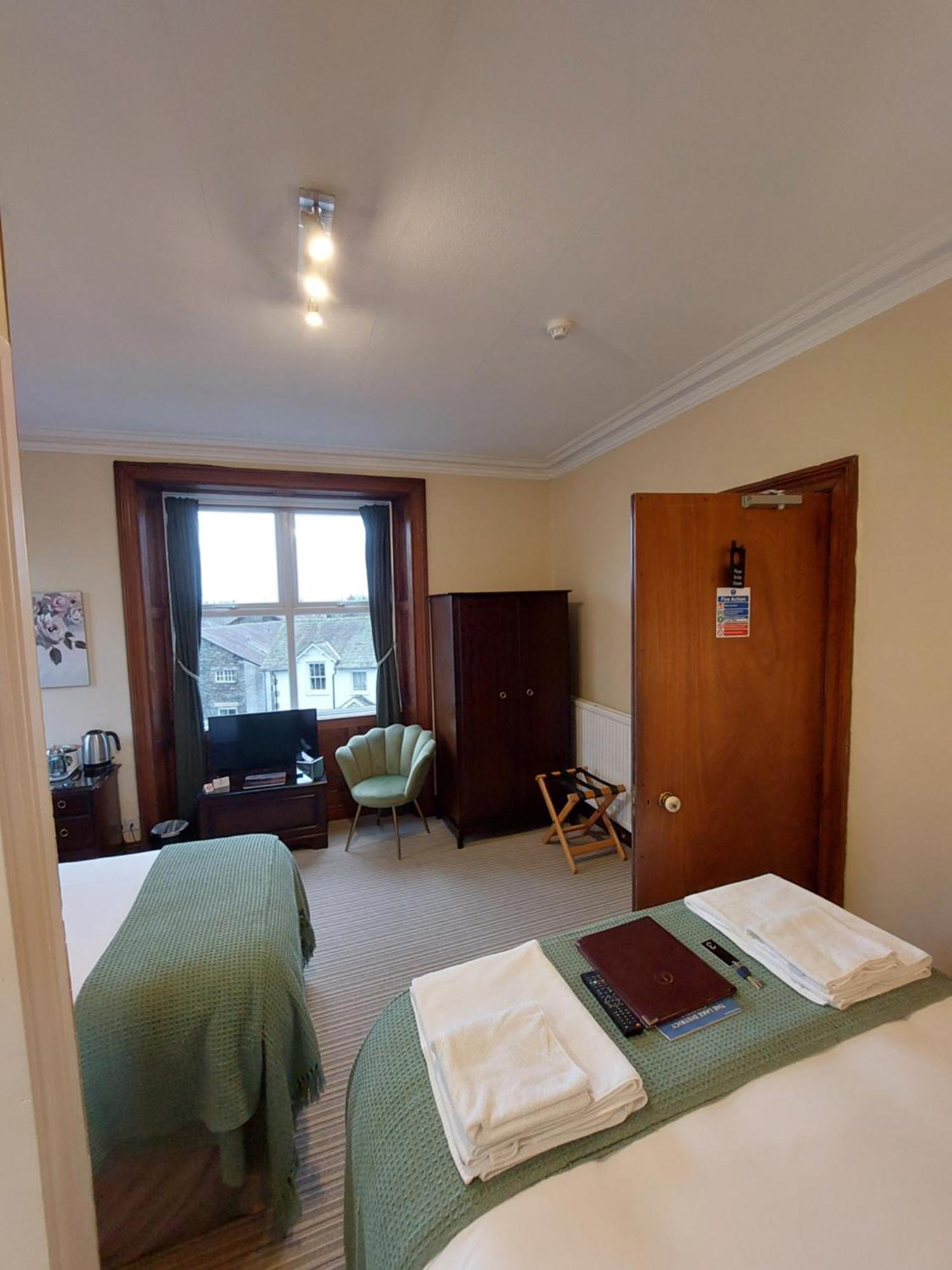 1 Park Road Bed & Breakfast วินเดอร์เมียร์ ภายนอก รูปภาพ